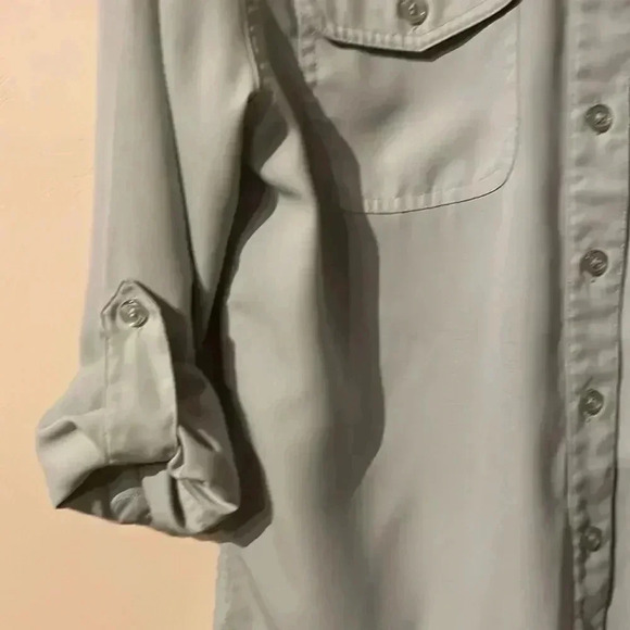 Apparenza Women's Small Sage Green Button-Up Blouse - Picture 7 of 8